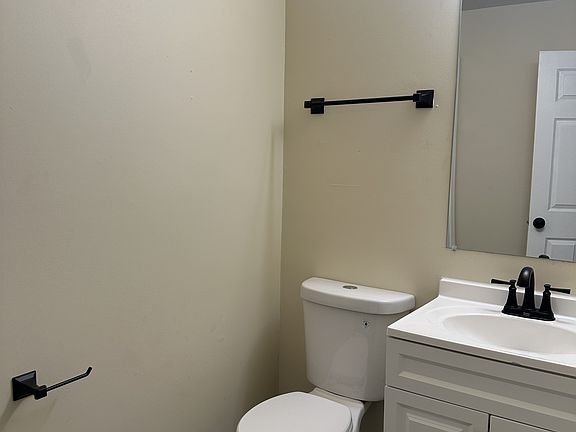 4th image of 1622 McCulloh St APT 1