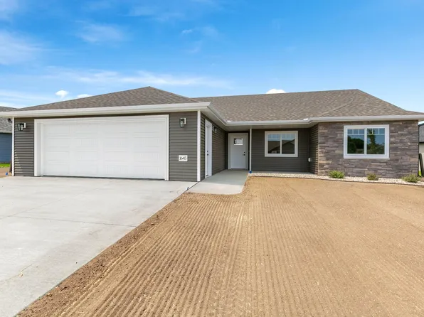 1645 Hurst Castle Rd, Saint Cloud, MN 56303