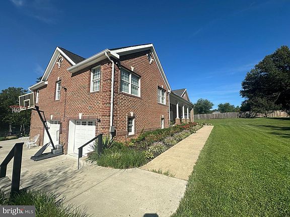 2nd image of 7809 Signal Hill Rd