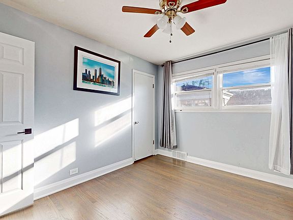 5th image of 6765 N Kolmar Ave