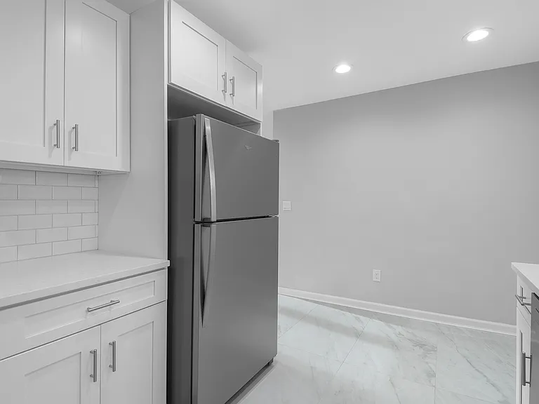 26 Kipling Ave — Photo 14
