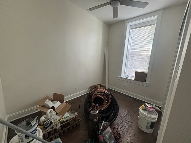 9x7 bedroom