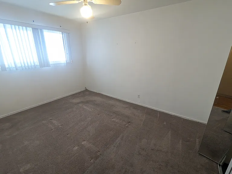 1547 S Orange Grove Ave #7 — Photo 11