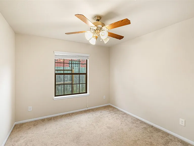 2310 Shadow Canyon Ct — Photo 11