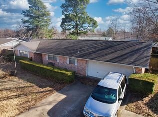 1903 W Emma Ave, Springdale, AR 72762