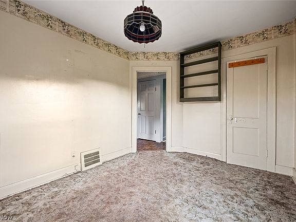14th image of 5241 Crestlawn Dr SE