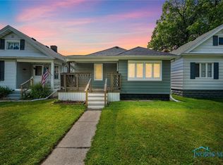 182 Elm St, Rossford, OH 43460