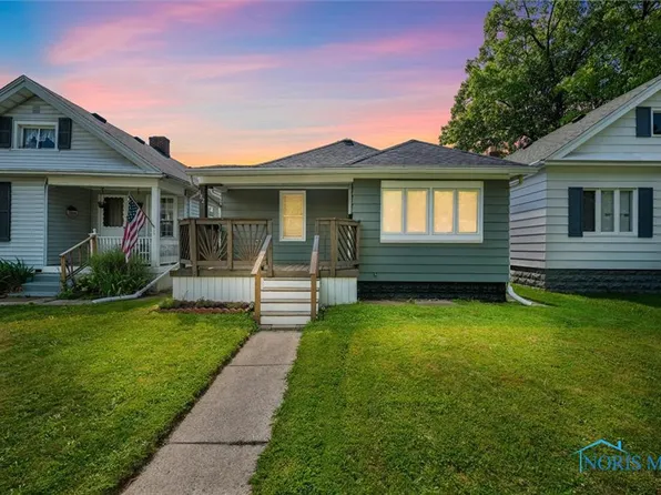 182 Elm St, Rossford, OH 43460