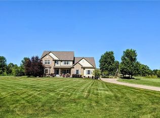 7180 Bridlewood Dr, Concord Township, OH 44077