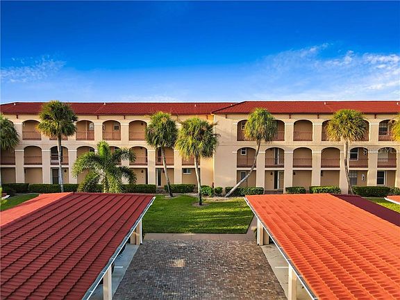 5th image of 1 Colony Point Dr APT 15C