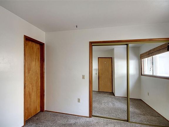 5th image of 1148 Brookside Ln