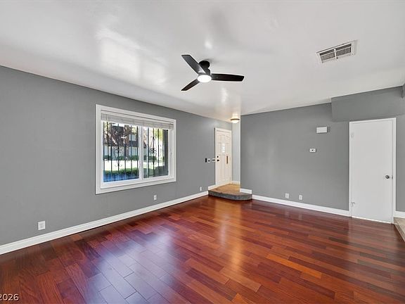 5th image of 3688 Garden South Dr
