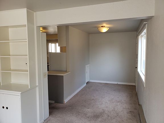 3rd image of 4060 2nd Ave NE #C