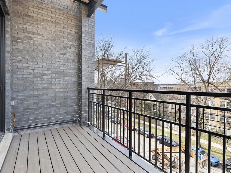4861 N Hermitage Ave — Photo 9