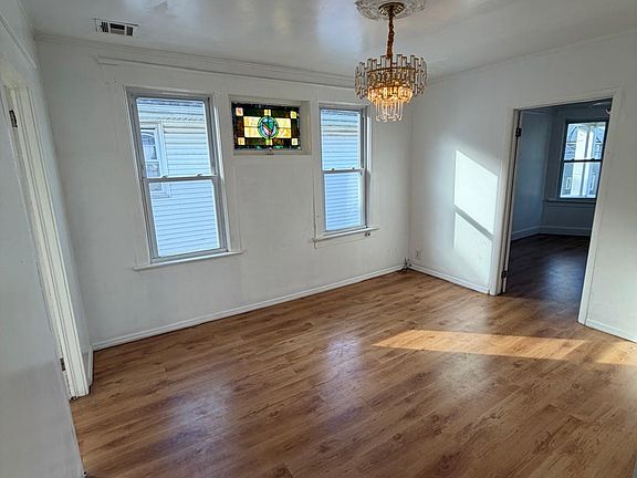 2nd image of 376 E 9th Ave #B