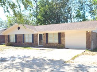 576 2nd St, Chipley, FL 32428