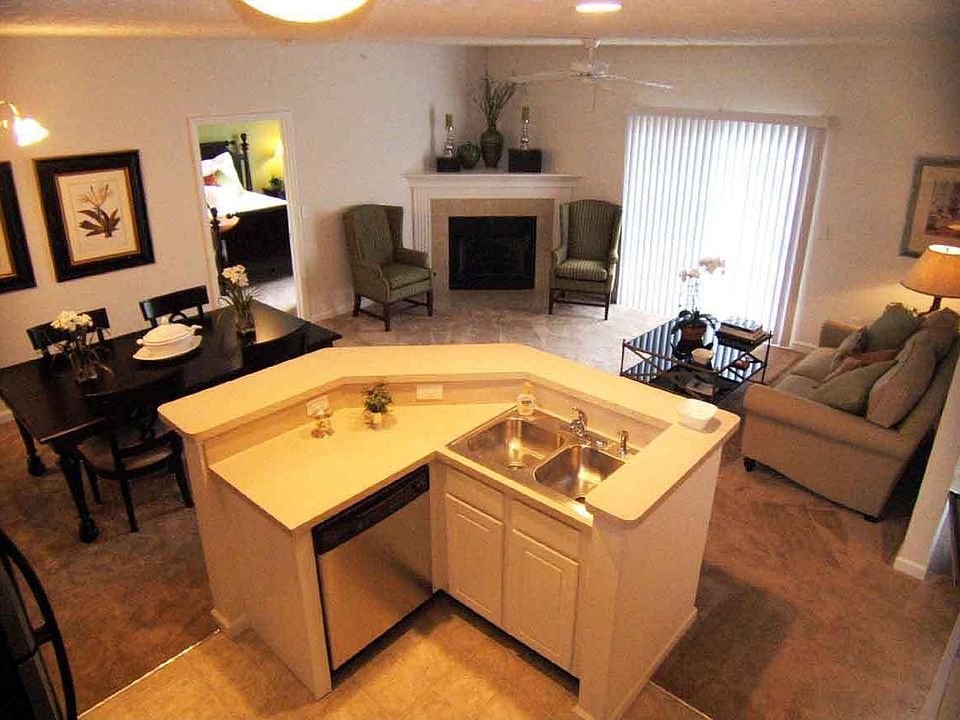2nd image of 109 Shelbourne Forest Way