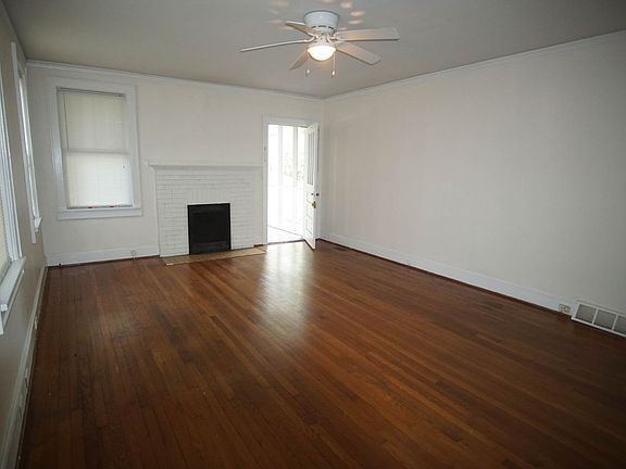 2nd image of 1601 Hollywood Dr APT 1