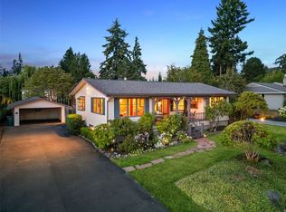 916 18th Avenue W, Kirkland, WA 98033