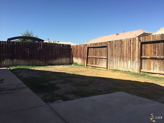 5th image of 306 Foxtrail Dr