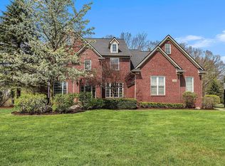 3588 High Grove Way, Lake Orion, MI 48360