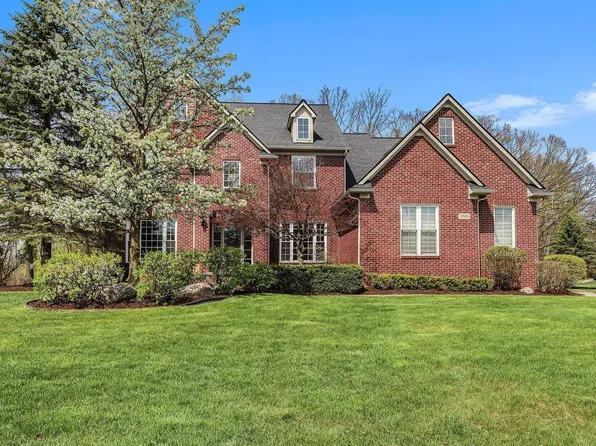 3588 High Grove Way, Lake Orion, MI 48360