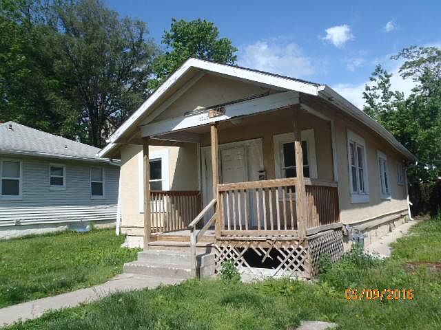 1st image of 2545 Van Brunt Blvd