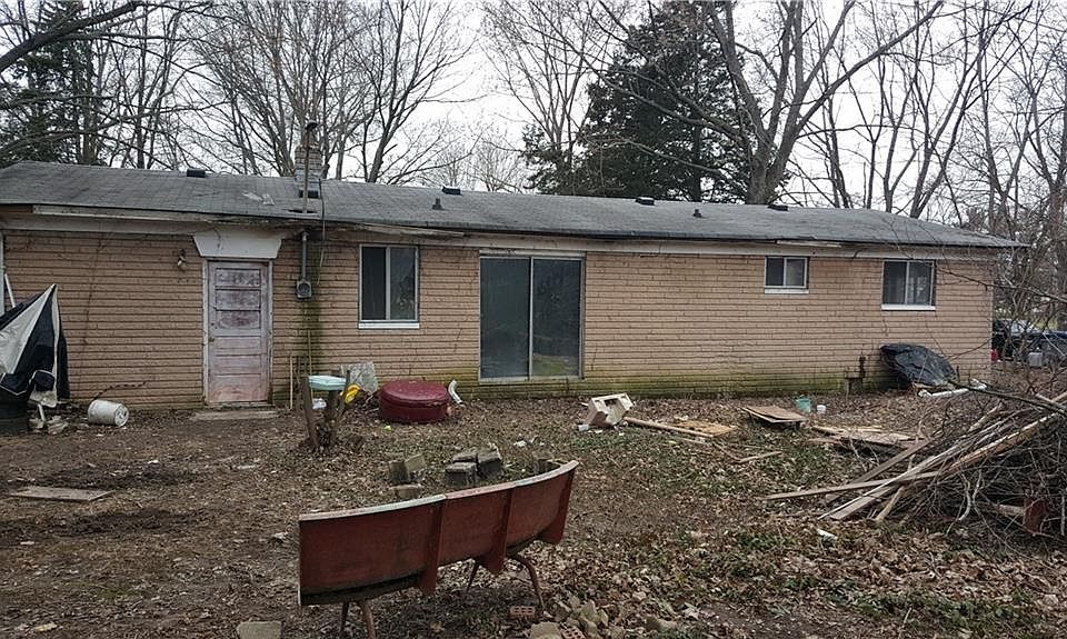 2nd image of 112 Waterman Dr
