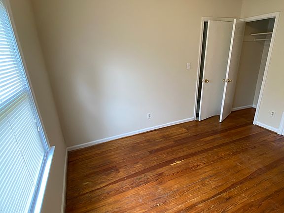 2nd image of 3333 Idlewood Ave