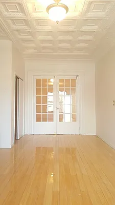 Rented by Urban Realty NYC | media 32