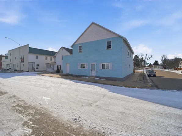 101 S Washington St, Dunkerton, IA 50626