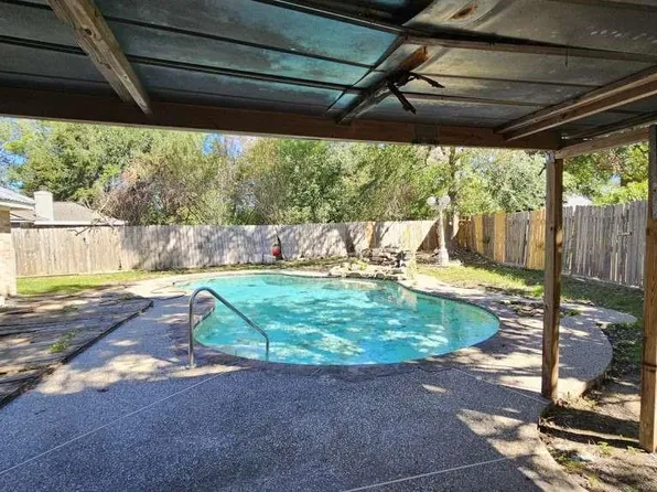 5410 Dibello Forest Ln, Spring, TX 77373