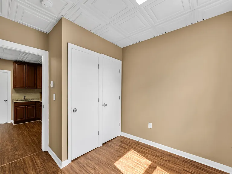 127 Parker Ave #4 — Photo 8