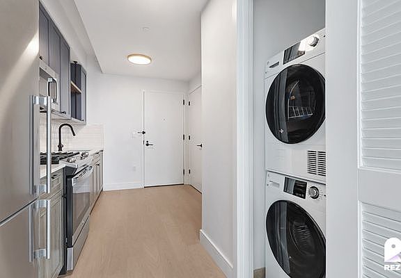 4th image of 3620 Steinway St APT 323