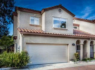 3219 Royal Oaks Dr, Thousand Oaks, CA 91362