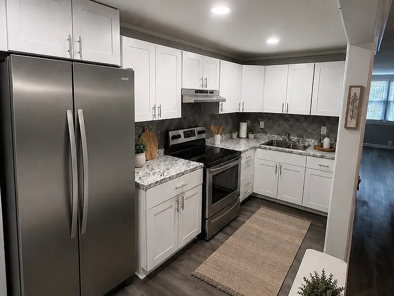 208 Golf Rd — Photo 3