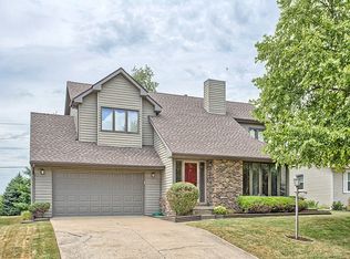 2907 S Myra Ridge Dr, Urbana, IL 61802