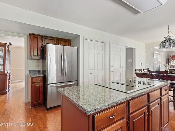 5th image of 784 Wortham Dr