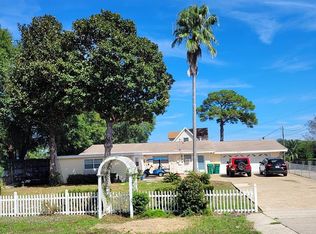 712 Beach Dr, Destin, FL 32541
