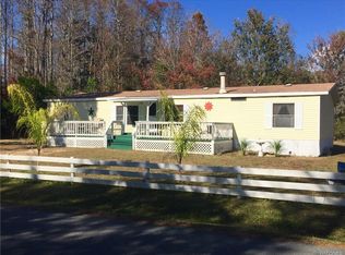 7133 W Sue Ann Ln, Homosassa, FL 34448