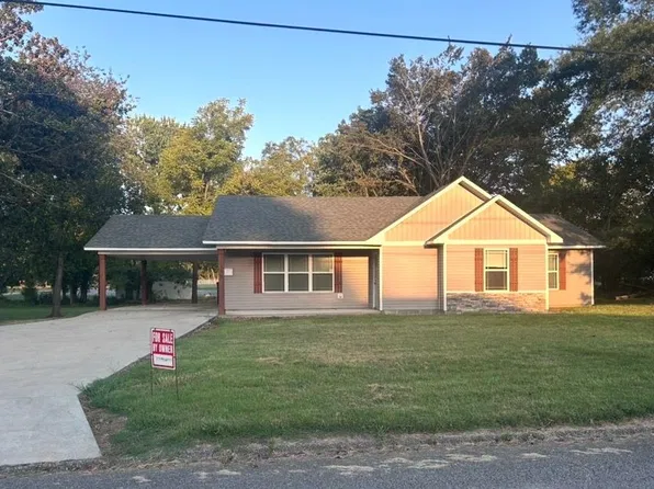 156 Tennessee St, Mc Kenzie, TN 38201