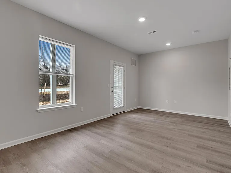 15 Wildflower Ln — Photo 11