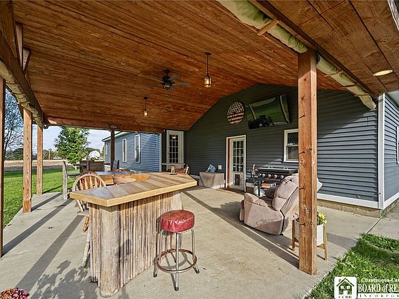 5th image of 7621 E Flats Rd