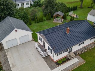 18 Hallowell St, Winslow, ME 04901