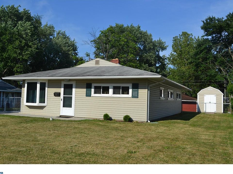 1st image of 61 Martindale Dr