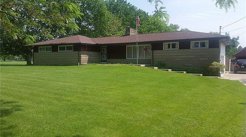 1st image of 454 Warwick Dr