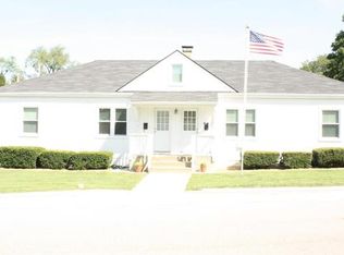 301 E Oak St, Warrenton, MO 63383