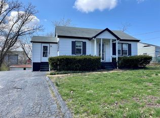 2809 Old Hunning Rd, High Ridge, MO 63049