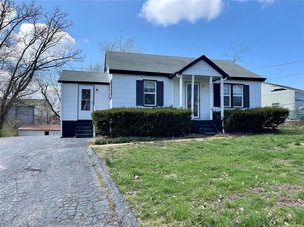 2809 Old Hunning Rd, High Ridge, MO 63049