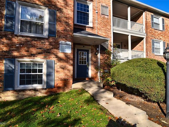 4th image of 2237 Glouchester Dr